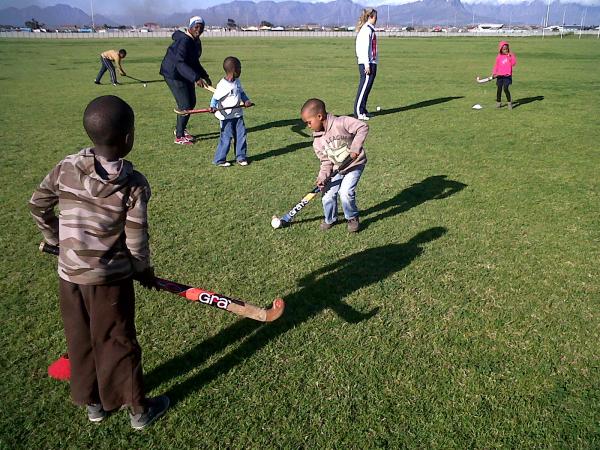 Mini U10 mix of boys and girls. Photo by Gloria Baartman.