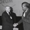 Mandela & de Klerk in 1992. Photo: World Economic Forum under CC-2.0 Attribution Share-Alike generic. Mandela & de Klerk in 1992. Photo: World Economic Forum under CC-2.0 Attribution Share-Alike generic.