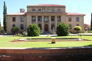 Photo of court building