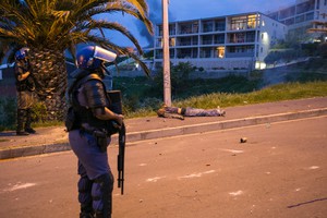 Hangberg protesters clash with police