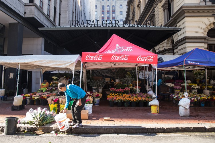 Photo of flower selling market in Cape Town