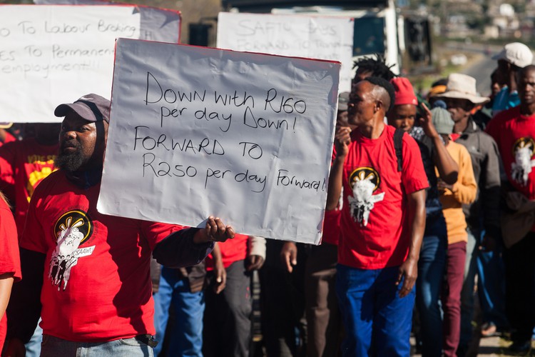 Photo of Oak Valley workers\' protest