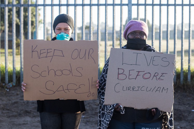 Protest to keep schools closed