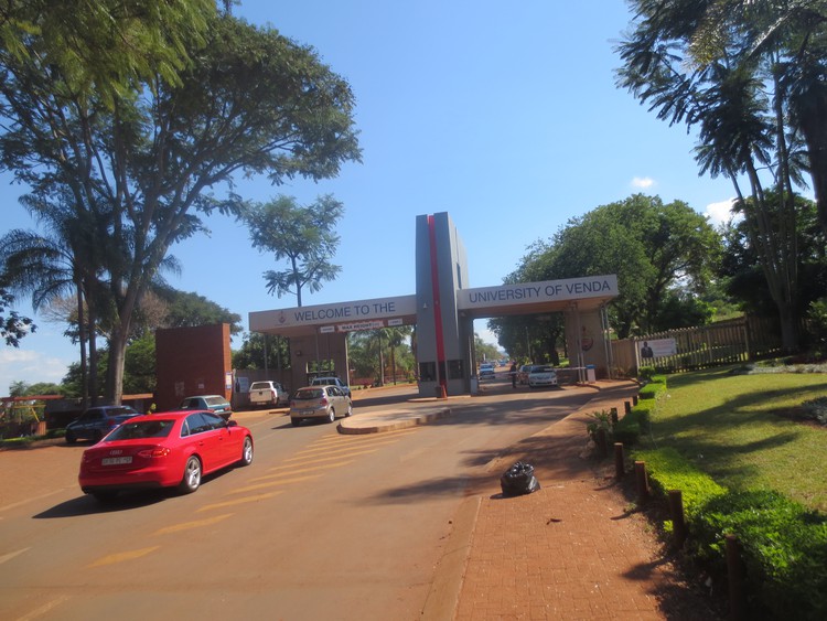 Photo of entrance to University of Venda