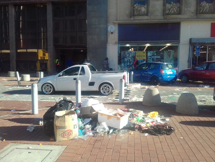 Photo of rubbish in Port Elizabeth