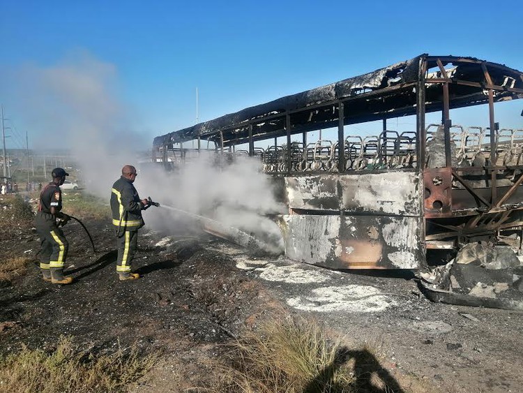 Cars and buses torched in electricity protest
