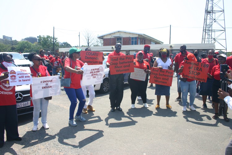 COSATU members outside the Durban Central police station on Wednesday. Photo: Nokulunga Majola