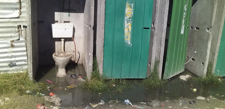 Mfuleni families left to use the canal as a toilet - Vimarsana News