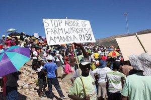 Photo of striking farm workers