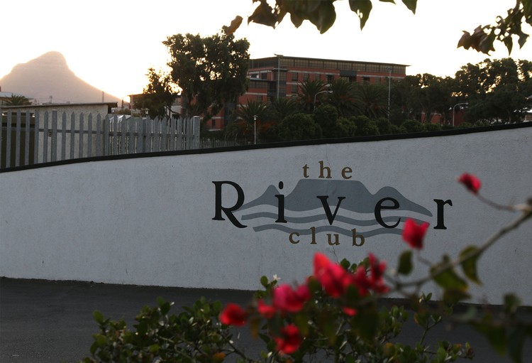 Photo of entrance to the River Club