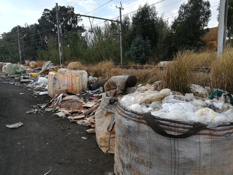 Photo of waste pickers