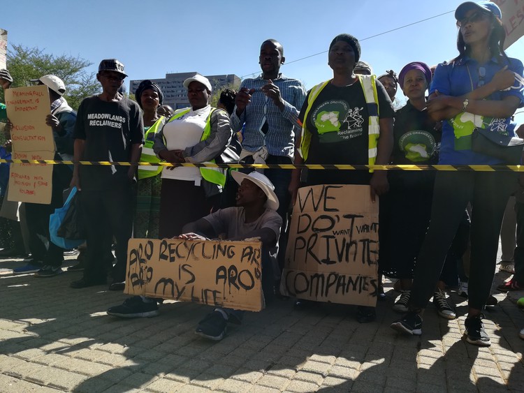 Photo of waste pickers\' protest