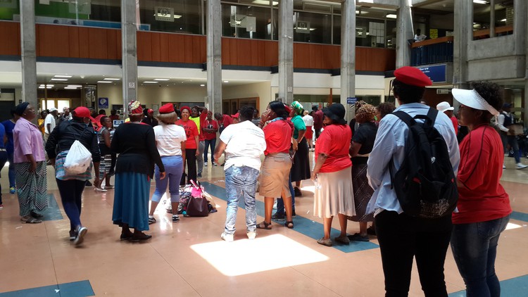 Photo of workers at Wits