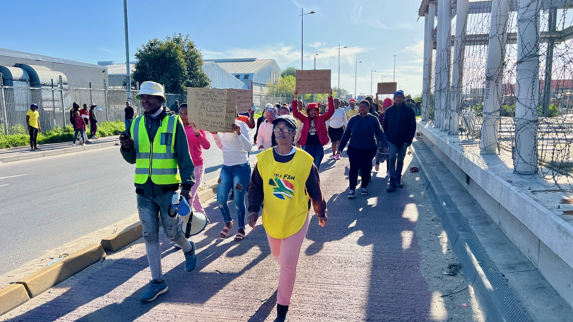 After a month of no refuse collection Dunoon residents march to