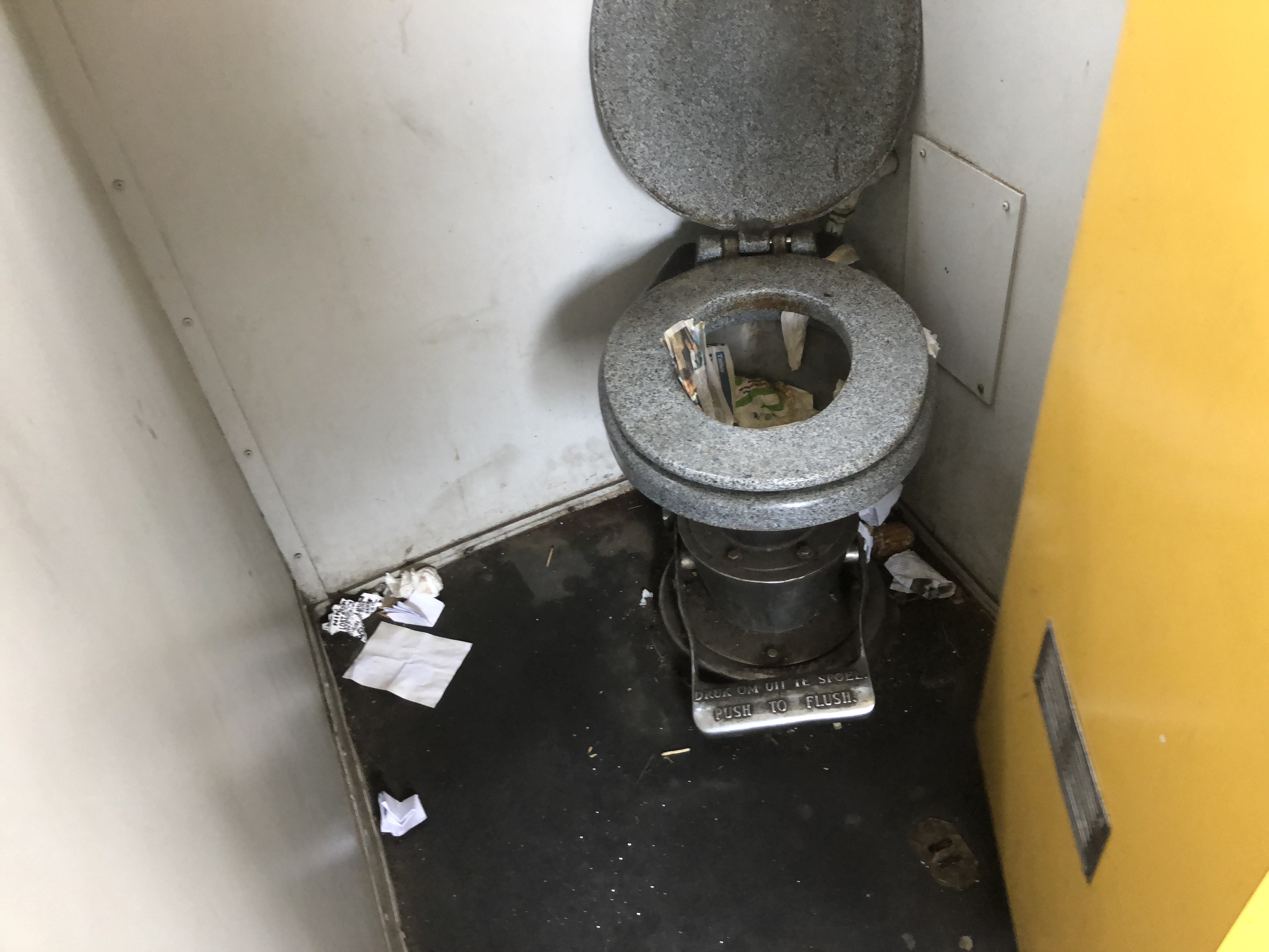 Photo of a filthy toilet